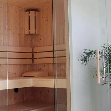 Luxury In With Sauna * Megchelen