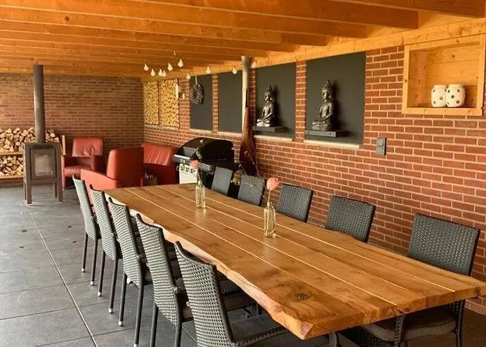 Tranquil Group Retreat In Nature ヴィラ