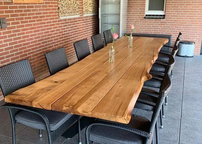 Tranquil Group Retreat In Nature ヴィラ Megchelen