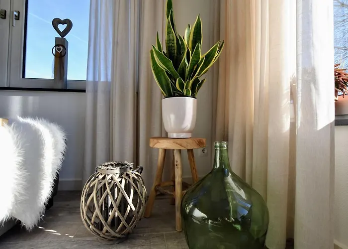 Tranquil Group Retreat In Nature