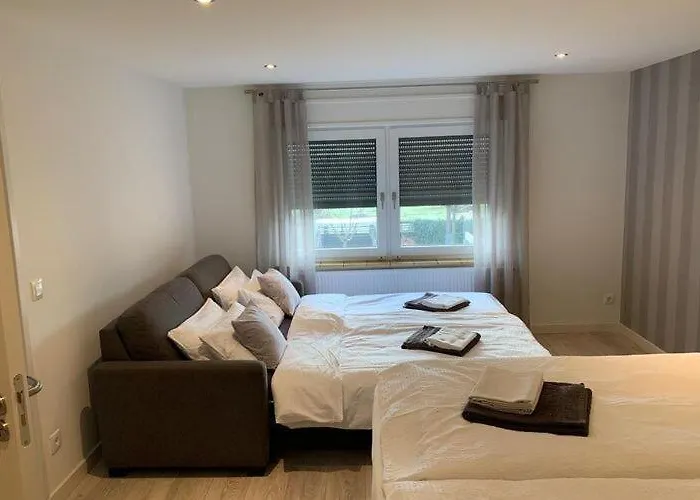 Tranquil Group Retreat In Nature Willa