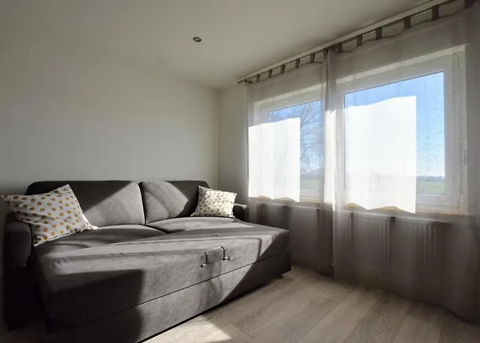 Tranquil Group Retreat In Nature