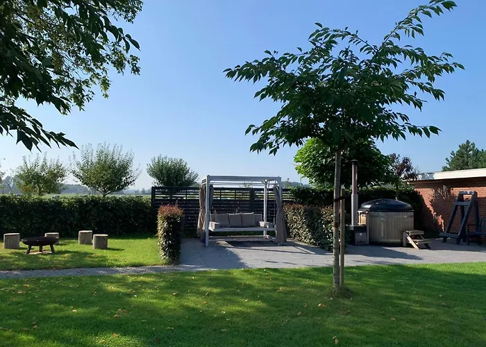 Tranquil Group Retreat In Nature *